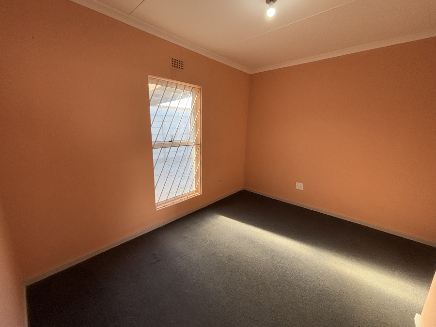 2 Bedroom Property for Sale in Rondevlei Park Western Cape